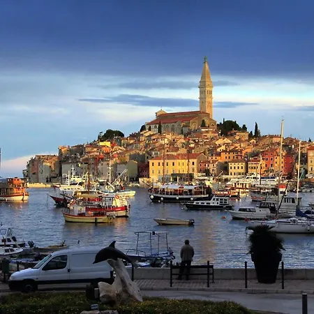 Triple 13591a 3* Rovinj